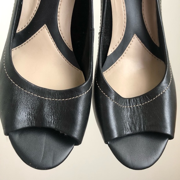 Naturalizer Comfort Black Solid Heel Leather - Picture 2 of 4